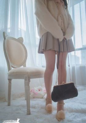 年轻女教师2在线播放