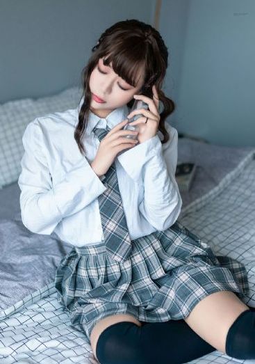 银线草