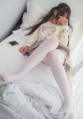 请别相信她
