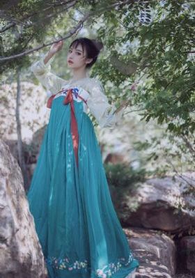 漂亮的保姆在线